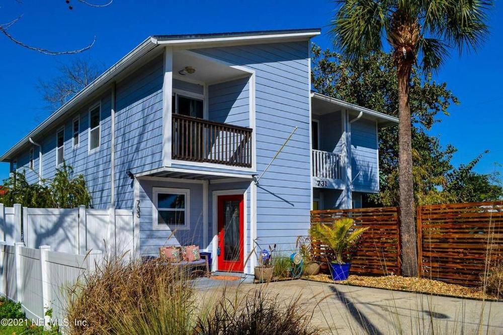 Seventh Seas half mile to the beach pet friendly Near to the Mayo Clinic - UNF - TPC Sawgrass - Convention Center - Shopping Malls - Under 3 Hours from DISNEY